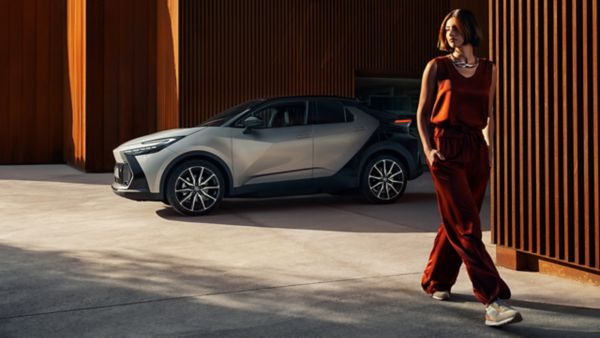 Pie de imagen: Elige el plan de financiación y consigue tu Toyota C-HR de ocasión 