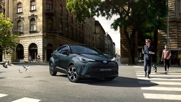 Disfruta de un Toyota C-HR de ocasión a través del renting de KINTO