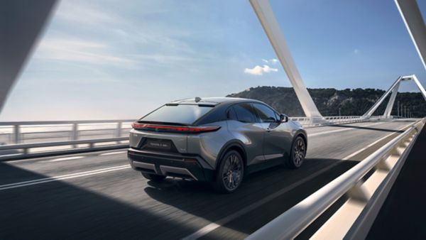 Coches eléctricos Toyota 2025 