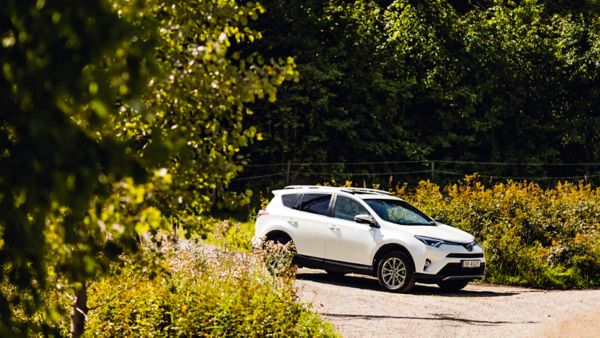 Så elektrisk kjører Toyotas hybrider