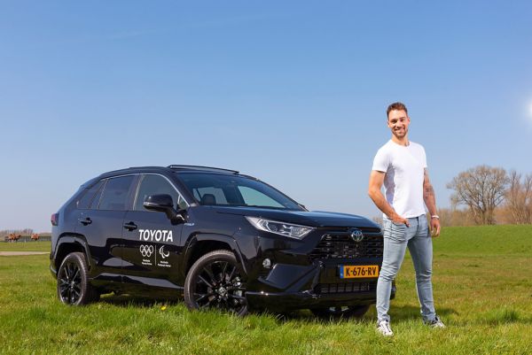 Toyota, RAV4, exterieur, driekwart, links voor, Kjeld Nuis