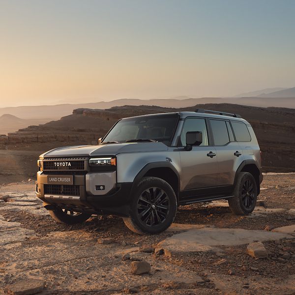 СУВ легендата Land Cruiser