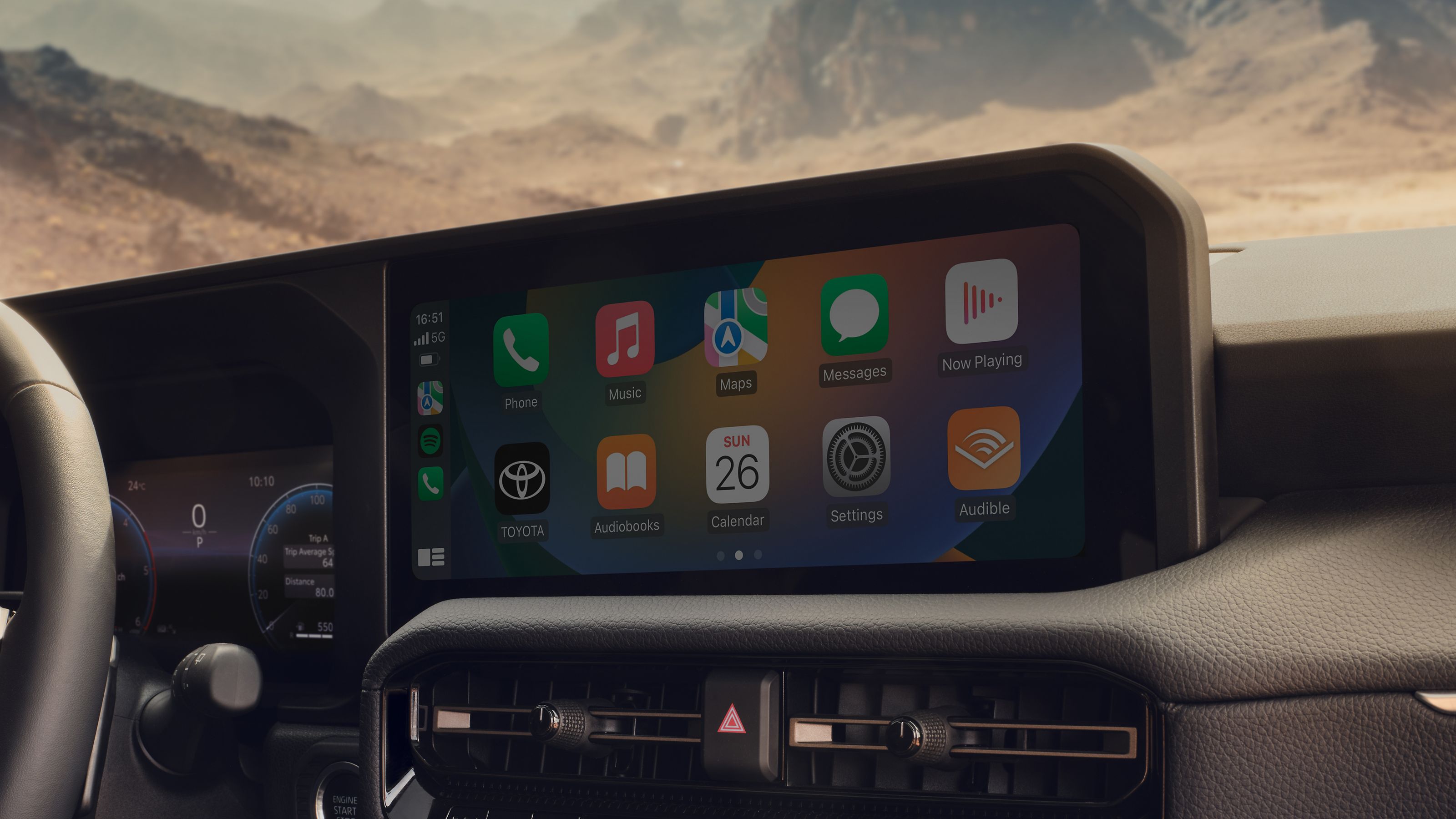 The wide Land Cruiser multimedia system 
