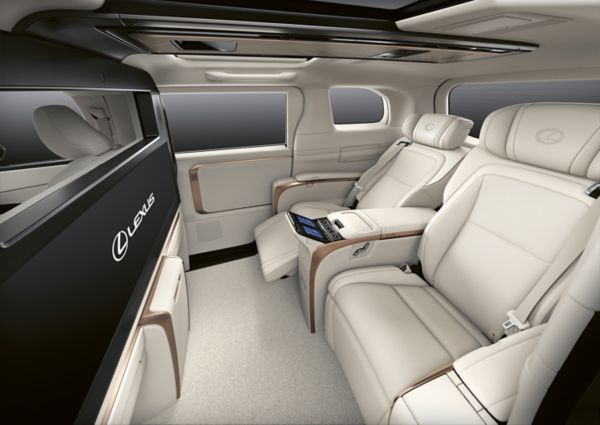 Innenansicht des Lexus LM