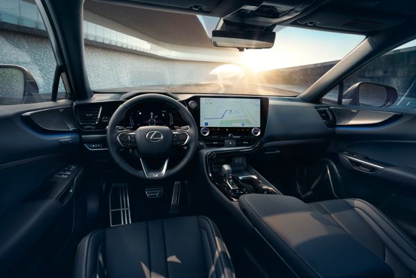 Cockpit van een Lexus NX