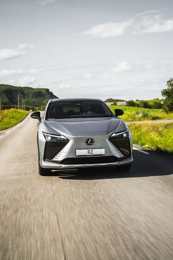 Lexus-232