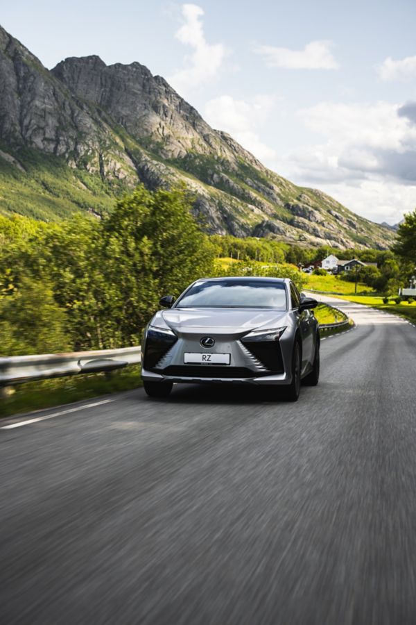 Lexus-268
