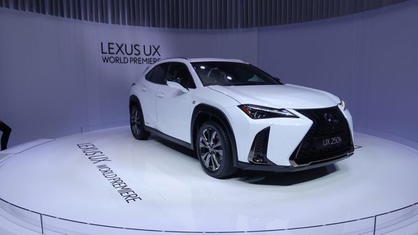  Everyday excellence – perfecting performance in the new lexus ls 