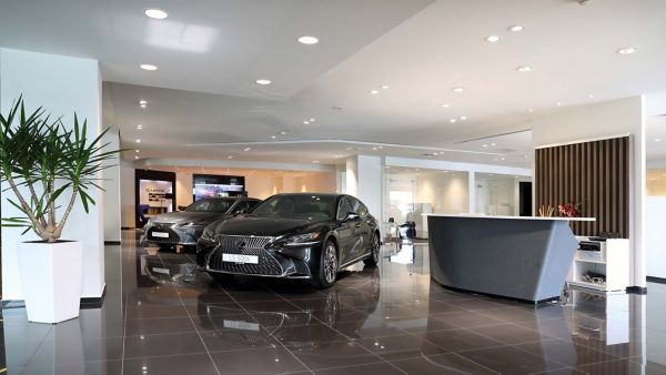Lexus-Dolmabahce-Showroom-06_tcm-3176-1643953