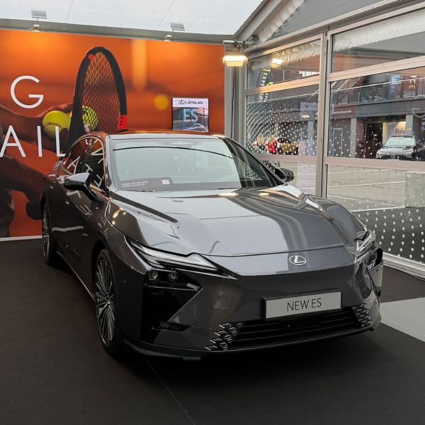 Lexus, ES, 2025, exterieur, driekwart, linksvoor