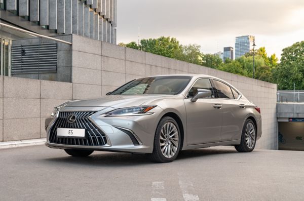 Lexus-ES-300h-27-rejestracja