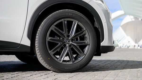 Lexus, LBX, exterieur, velg, voorwiel
