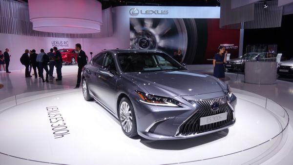  Everyday excellence – perfecting performance in the new lexus ls 