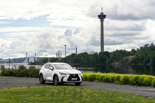 Lexus-Tampere-NX-Nasinneula-2