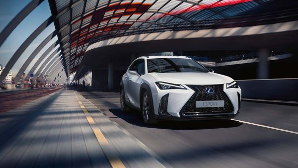 Lexus-UX-exterieur-wit-f-sport