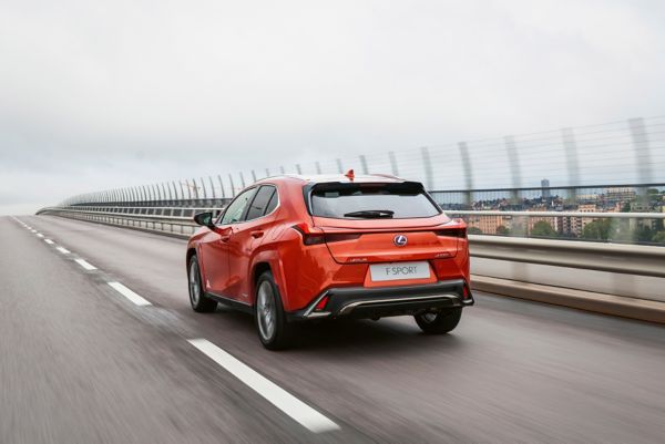 Lexus, ux, exterieur 