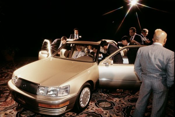 Lexus, ls400, media