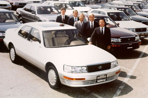 Lexus, ls400, onthulling, auto