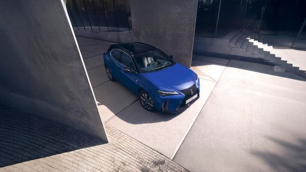 Lexus_1920x1080px-Q3-UX-1