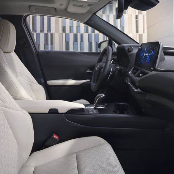 Cockpit van een Lexus UX