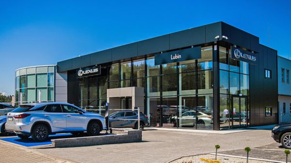 Salon Lexus Lubin z zewnątrz