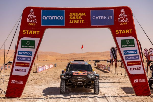 Lucas Moraes and Armand Monleon Toyota Hilux Dakar 2025
