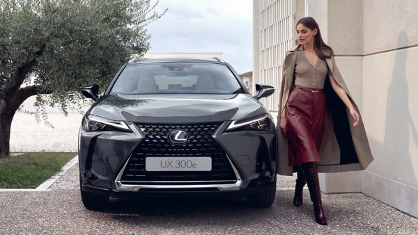 Lexus UX 300e