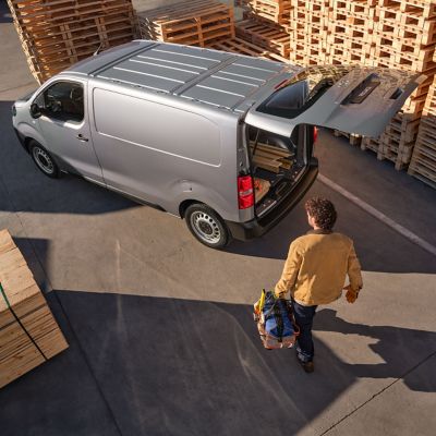 Proace Van