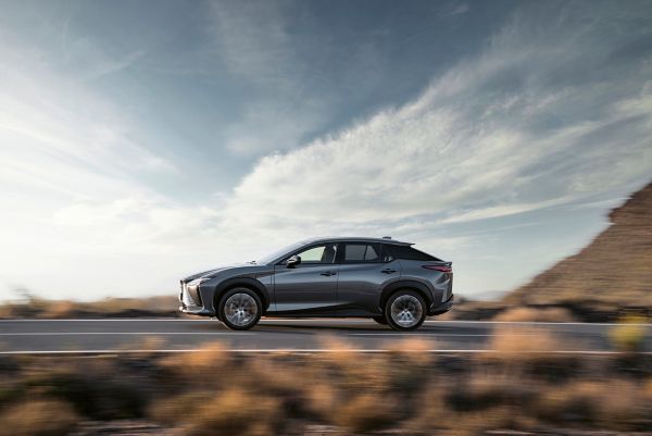 Lexus RZ 450e leasing