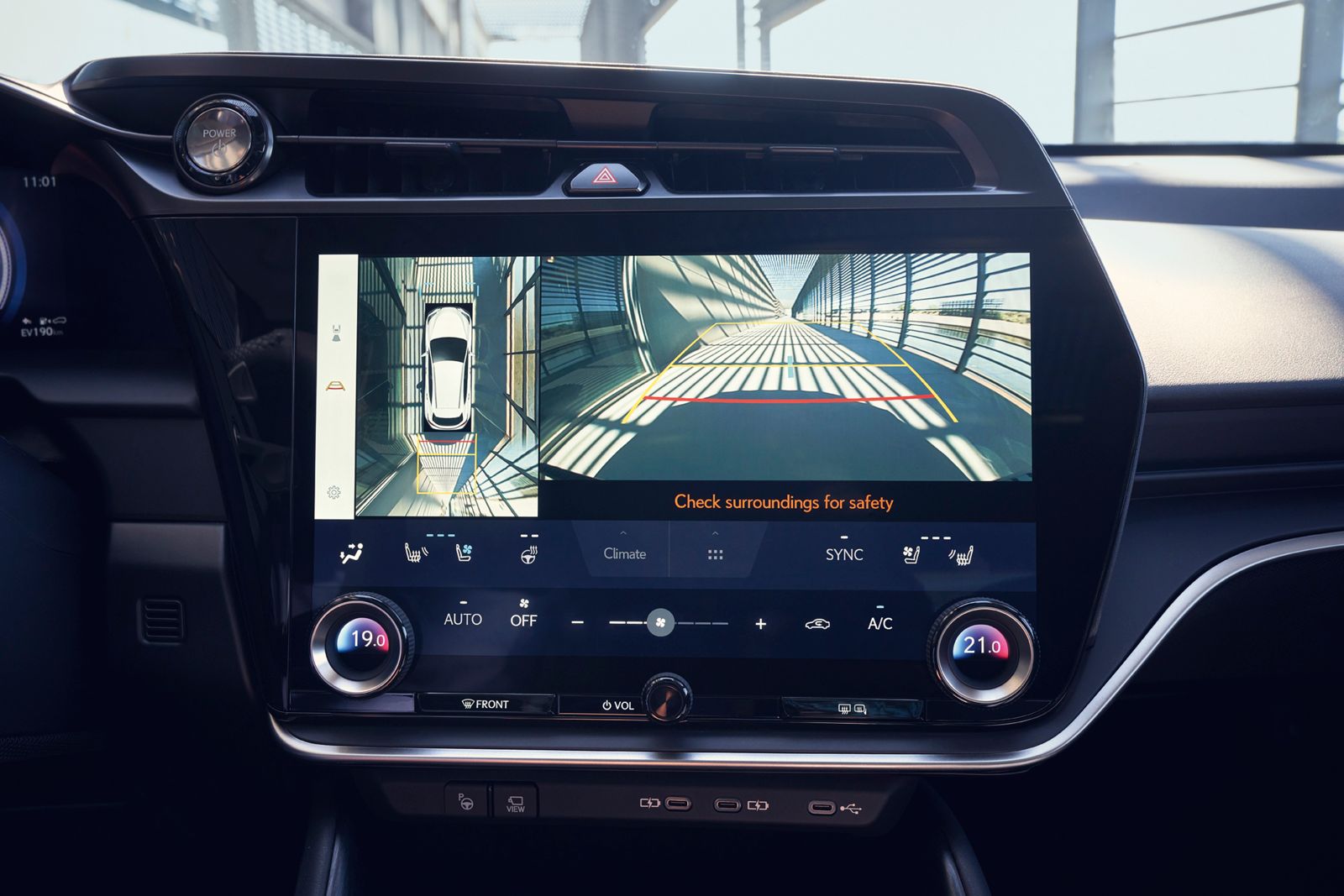 The rearview display of the RZ