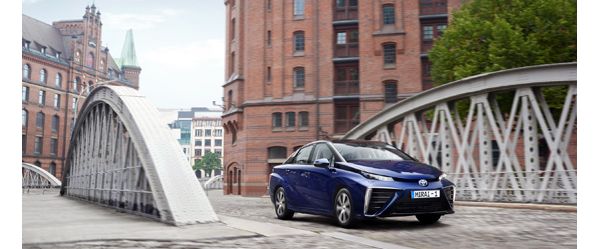 Condução de longa distância com o Toyota Mirai