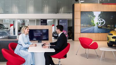 Vente dans une concession Toyota