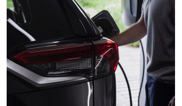 Quelles sont les différents types de prises pour recharger un véhicule ?