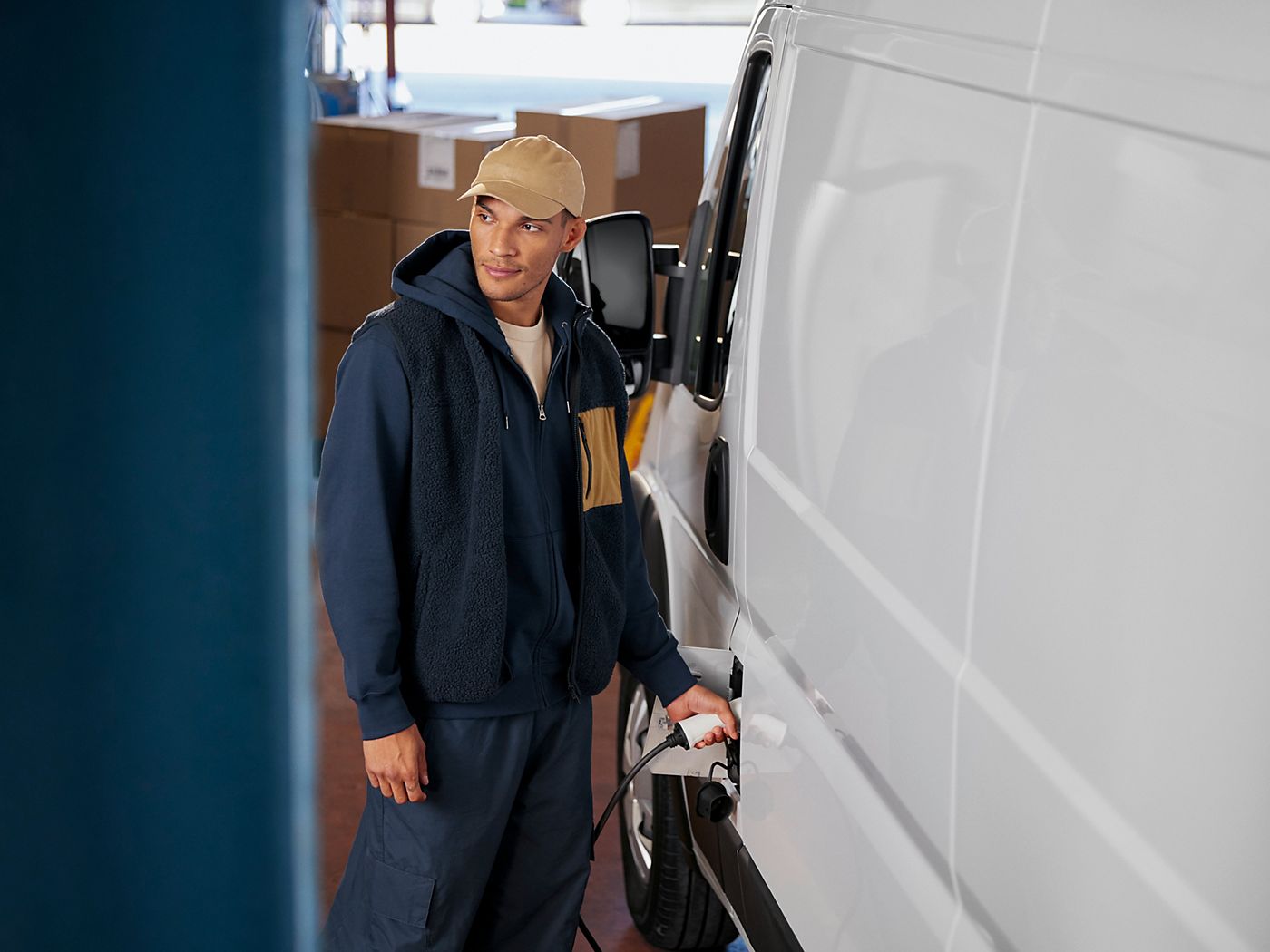Toyota Proace Max charging