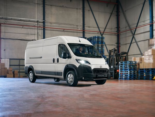 The Proace Max with diesel power