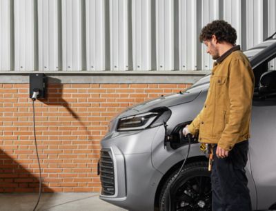 Proace Electric charge