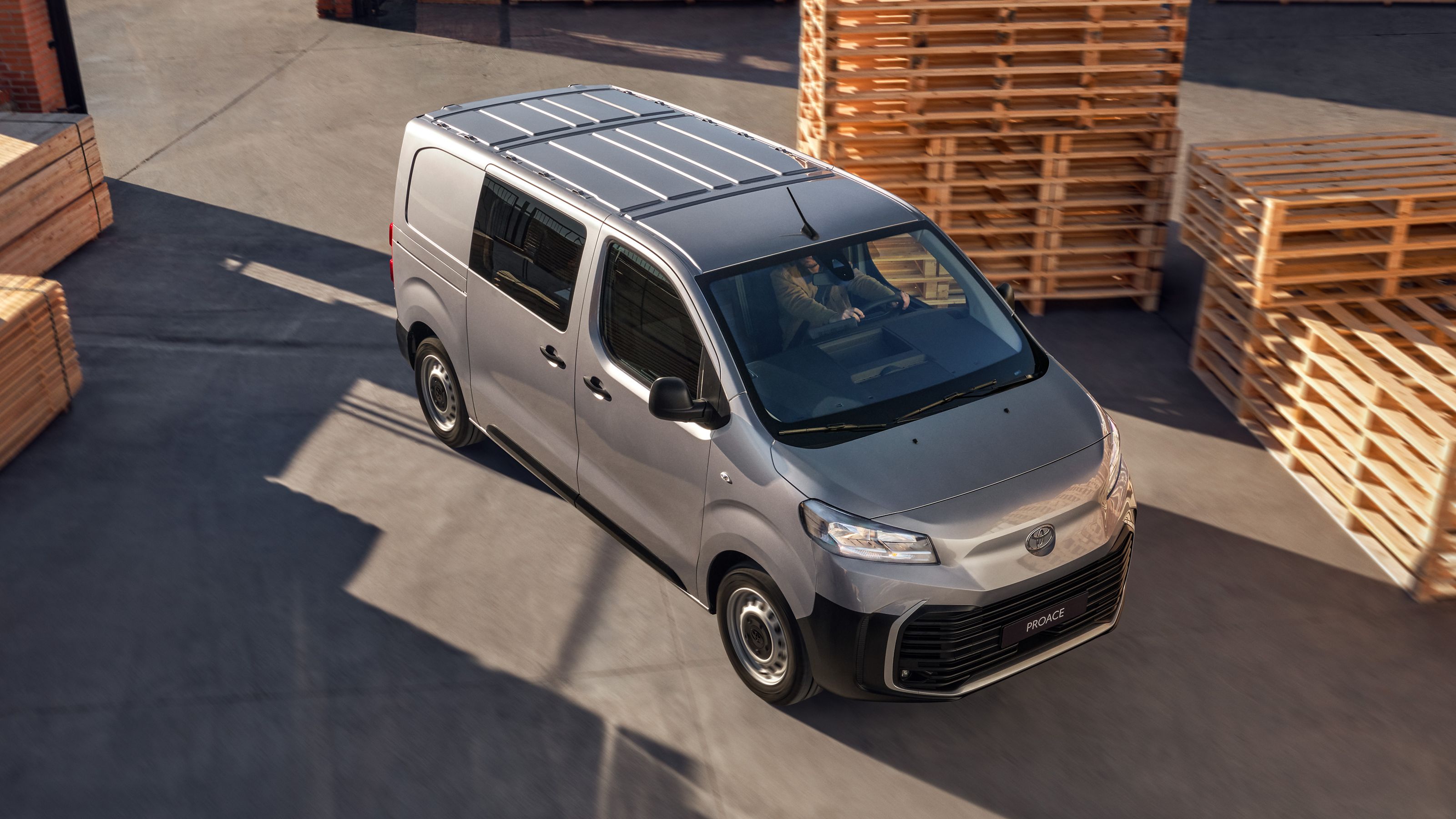 Svestrani Toyota Proace na licu mjesta