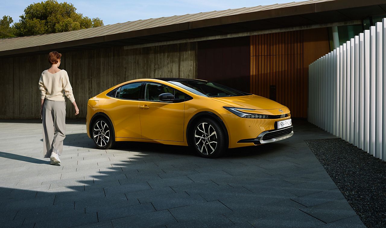 Toyota plug in clearance hybrid corolla