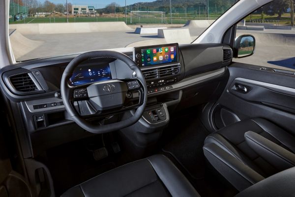 Toyota Proace Verso Cockpit