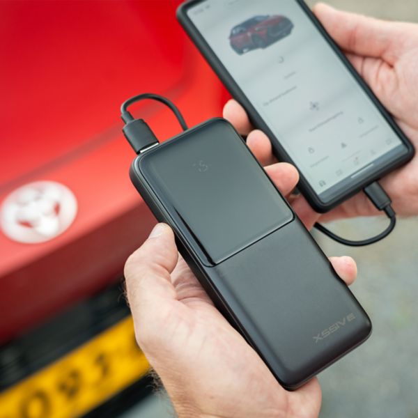 Powerbank Toyota C-HR proefrit