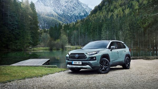 Primer rodaje de un coche híbrido