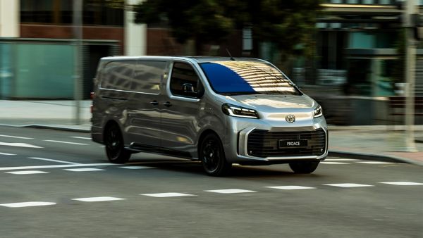 Toyota Proace Worker in de stad