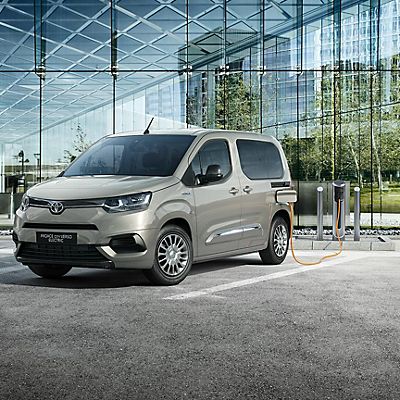 Toyota proace deals city verso electric