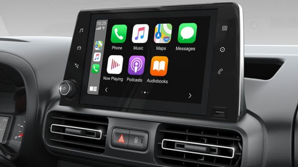 Proace City Apple Carplay