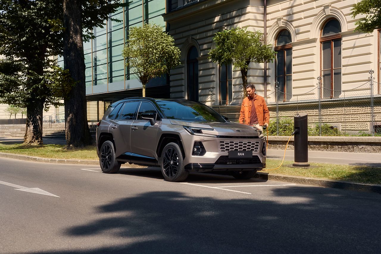Toyota RAV4 public charging