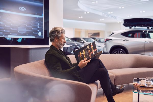 Salon Lexus Olsztyn z zewnątrz