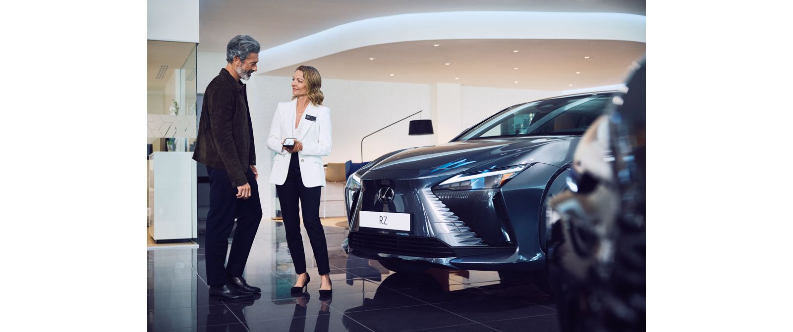 Retailer Lexus RZ