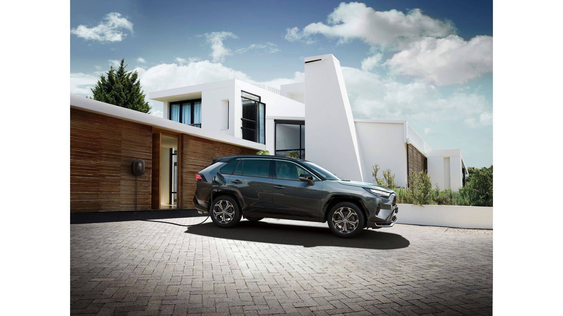 Toyota Plug-in Hybrid | Toyota á Íslandi