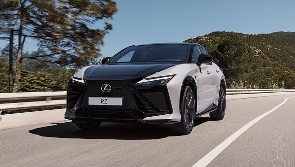 Брошури и Ценови листи | Lexus България