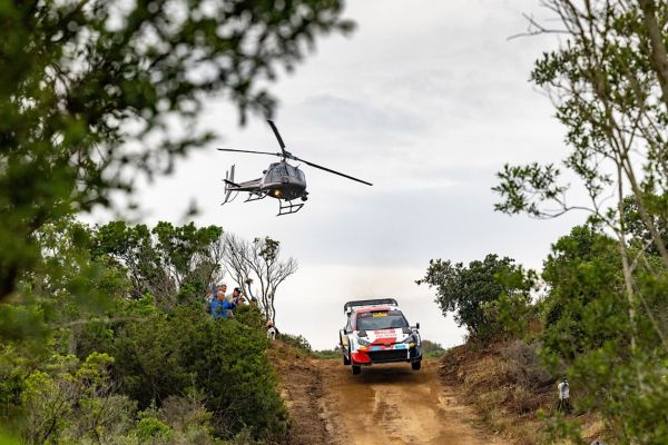 GR Yaris em prova no campeonato de Rally